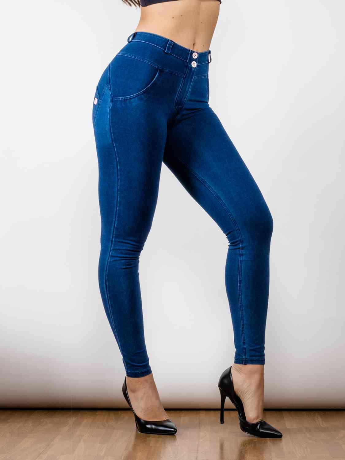 Buttoned Skinny Jeans - Immenzive