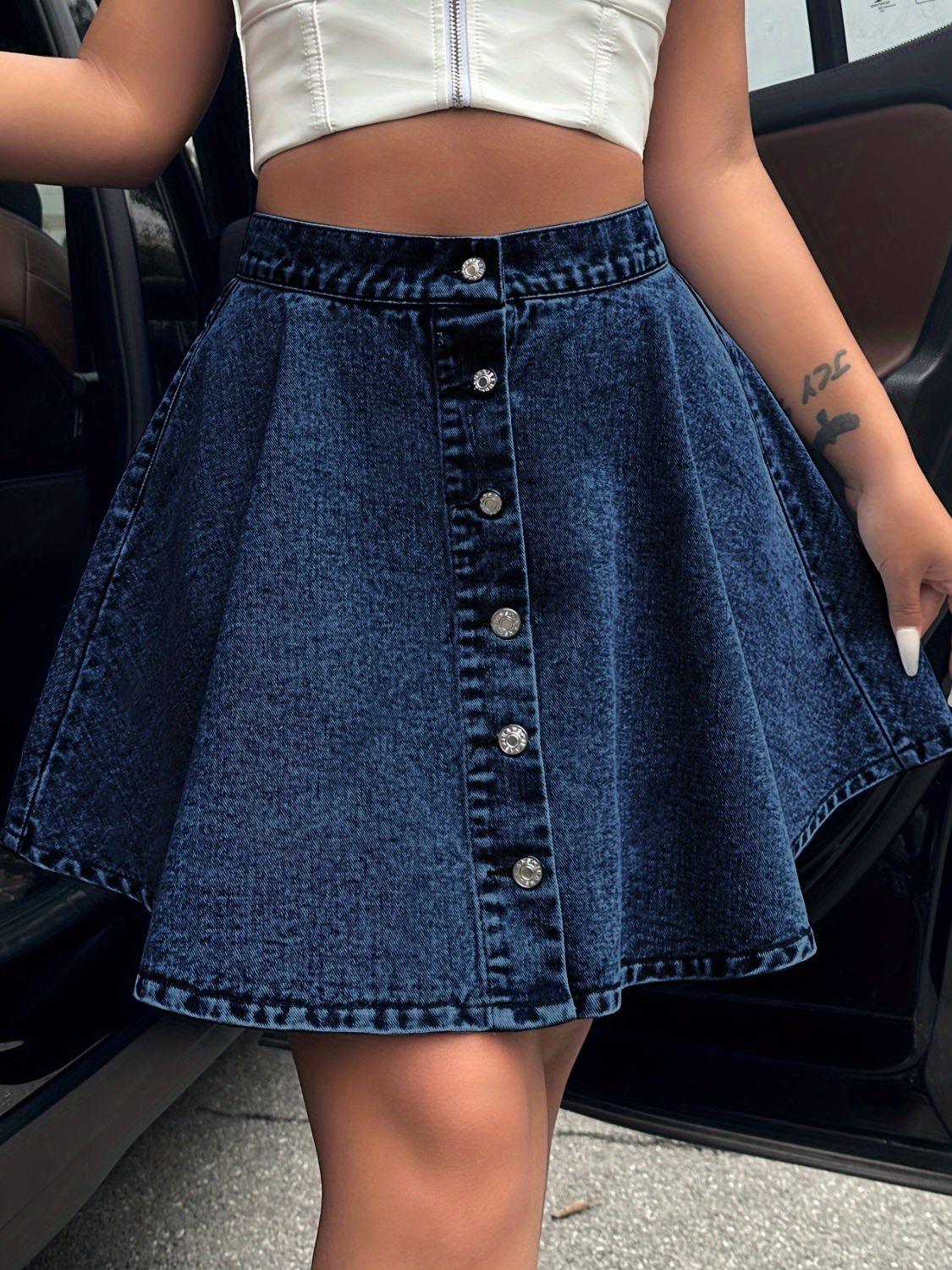 Buttoned Mini Denim Skirt - Immenzive