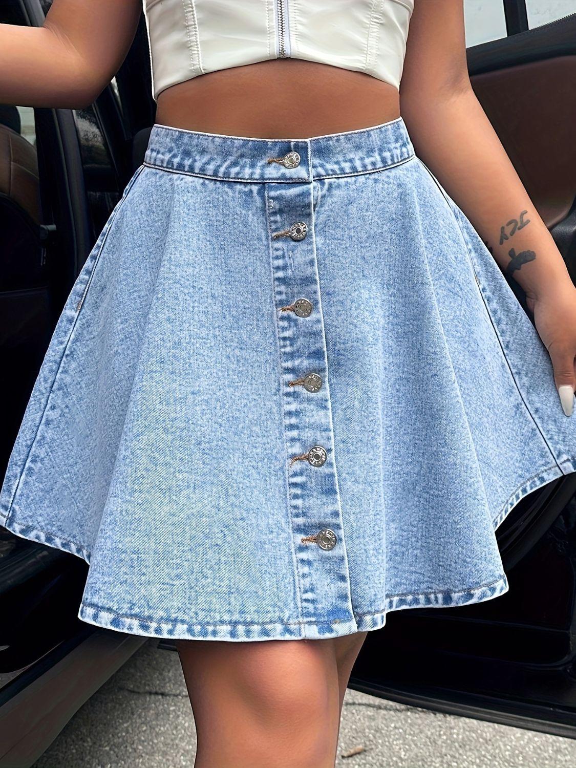 Buttoned Mini Denim Skirt - Immenzive