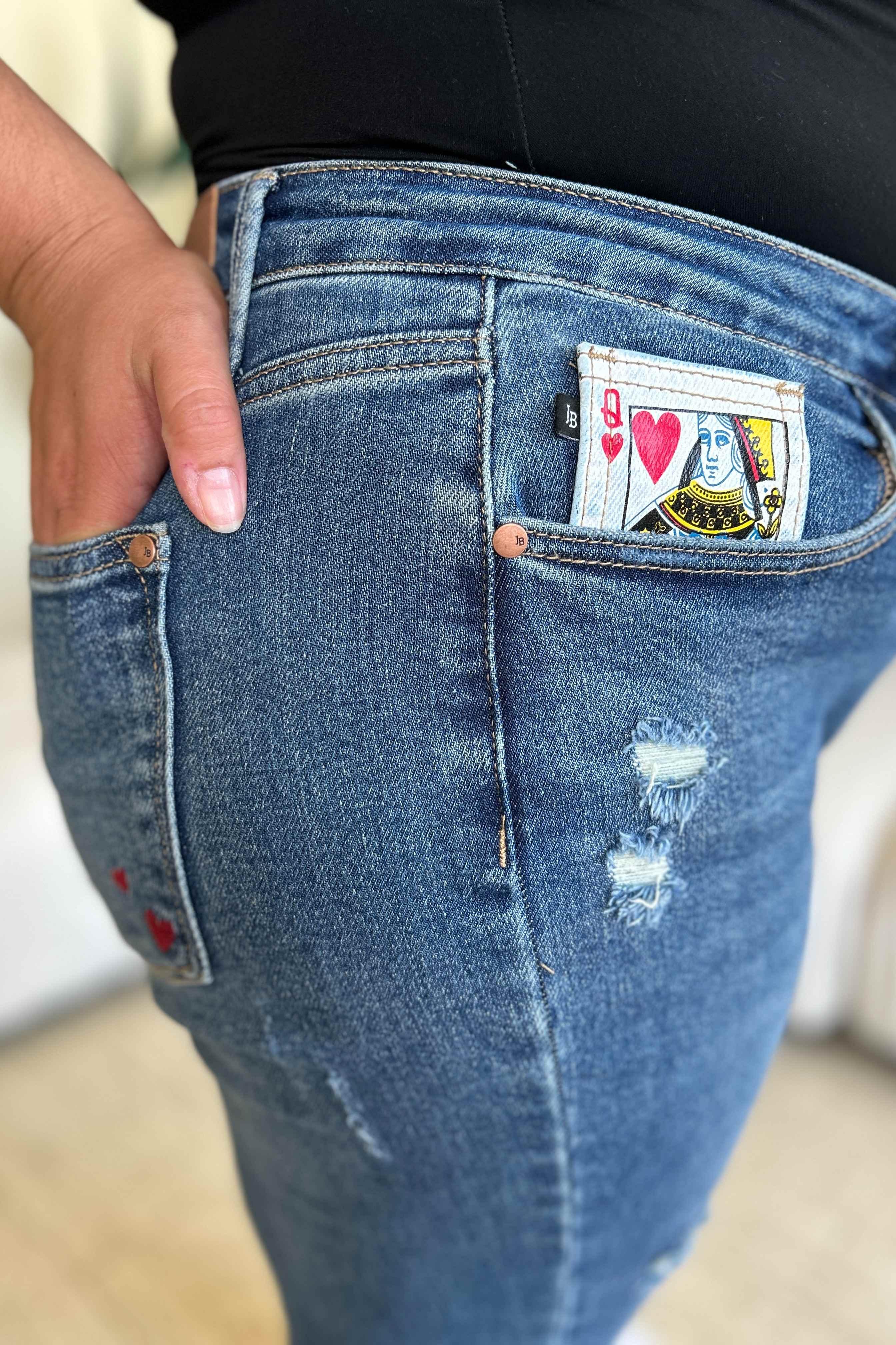 Judy Blue Full Size Queen Of Hearts Coin Pocket BF Jeans - Immenzive