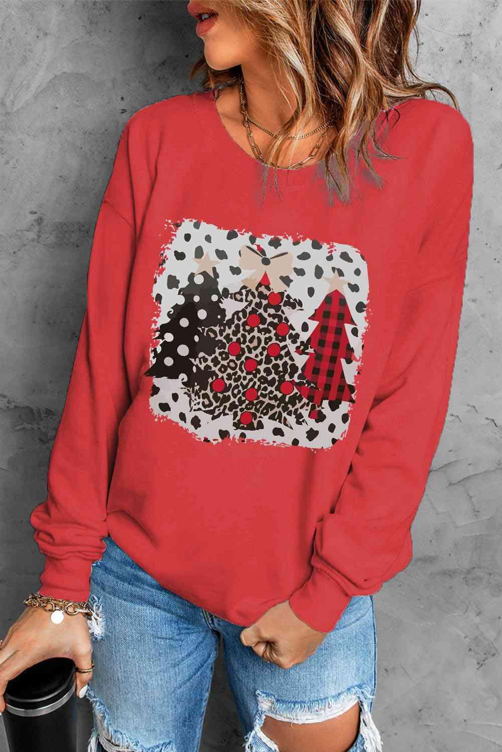 Christmas Tree Graphic Sweatshirt - Immenzive