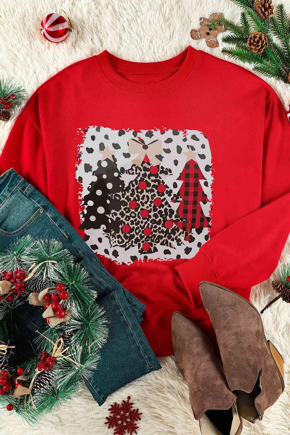 Christmas Tree Graphic Sweatshirt - Immenzive