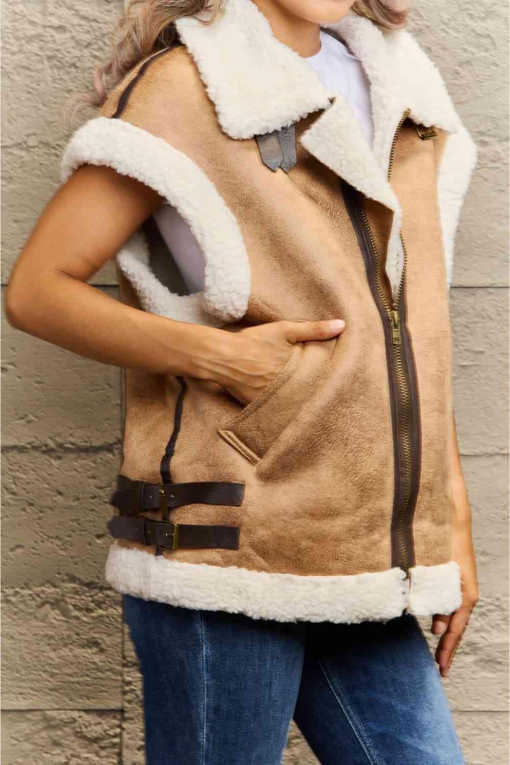 Collared Zip-Up Suede Sherpa Vest - Immenzive