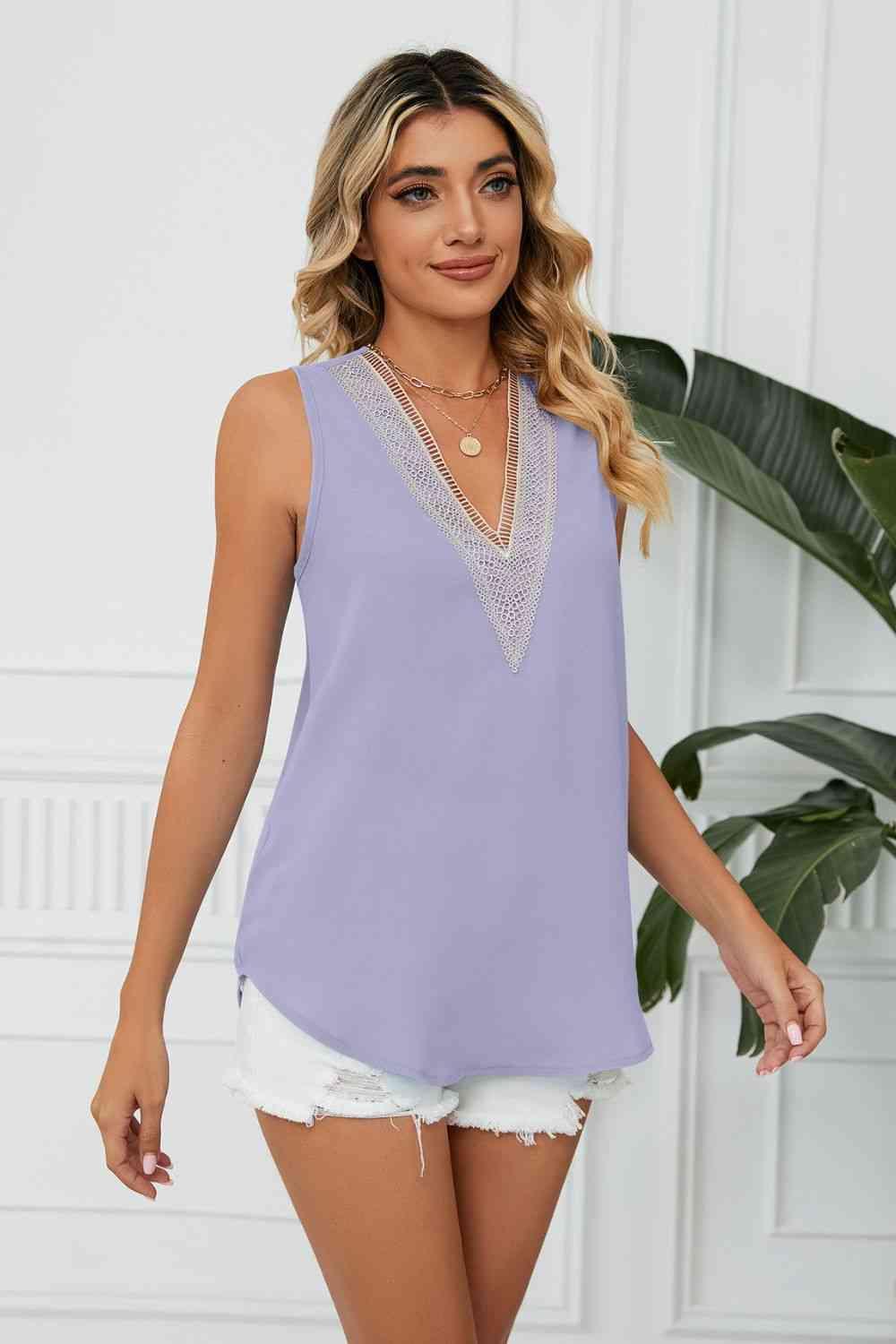 Contrast Trim Plunge Sleeveless Blouse - Immenzive