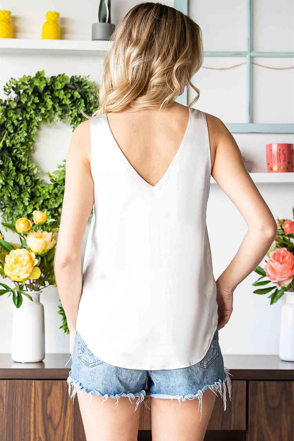 Curved Hem V-Neck Tank Top - Immenzive