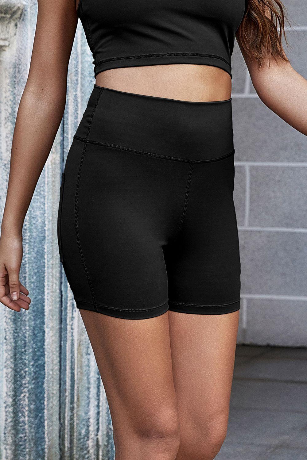 Exposed Seam Decorative Button Yoga Shorts - Immenzive