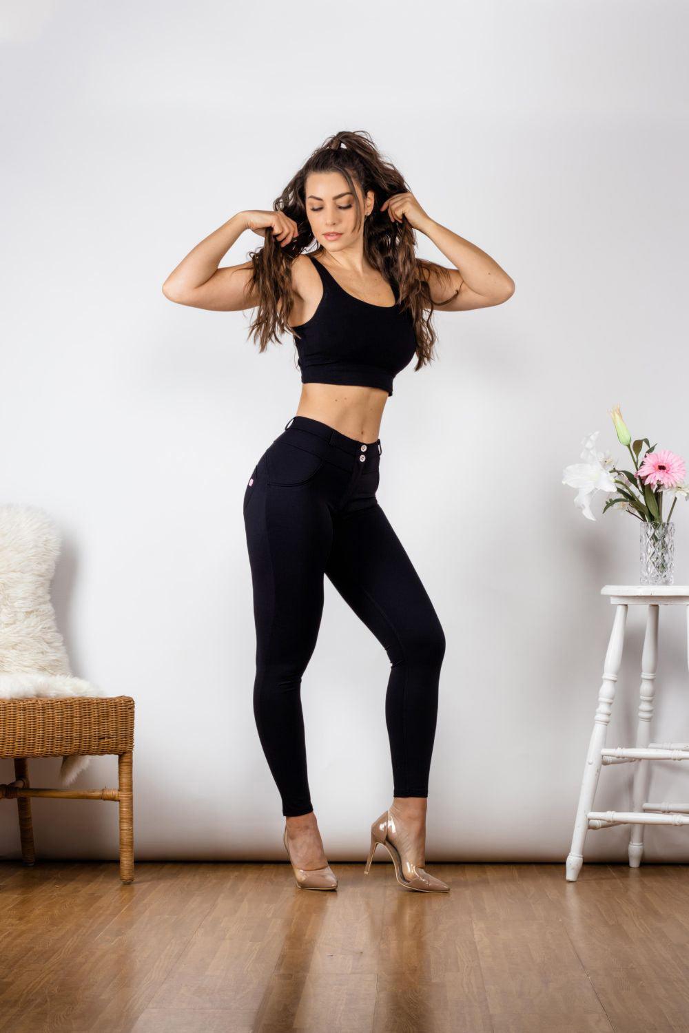 Full Size Contrast Detail Buttoned Leggings - Immenzive