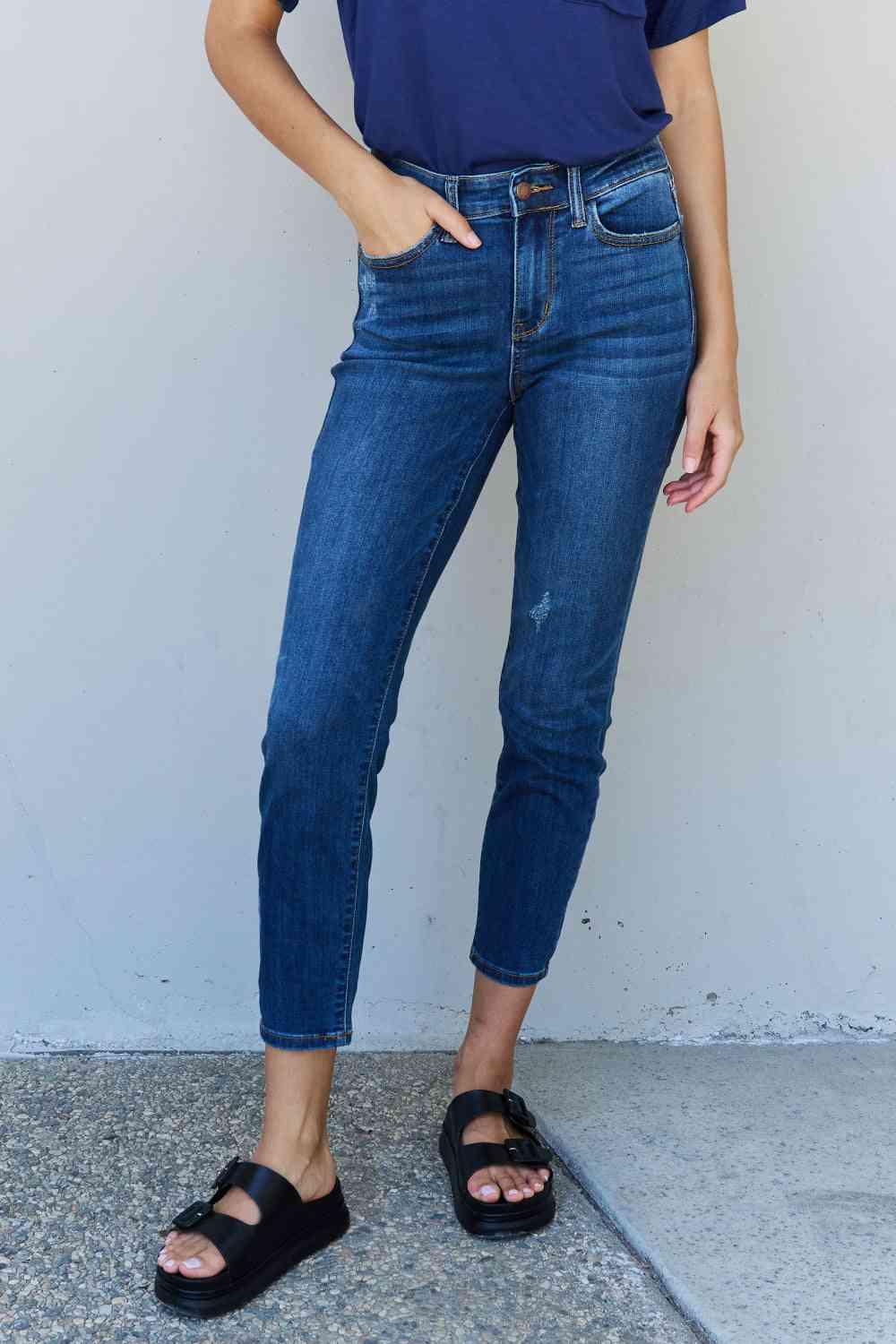 Judy Blue Aila Short Full Size Mid Rise Cropped Relax Fit Jeans - Immenzive