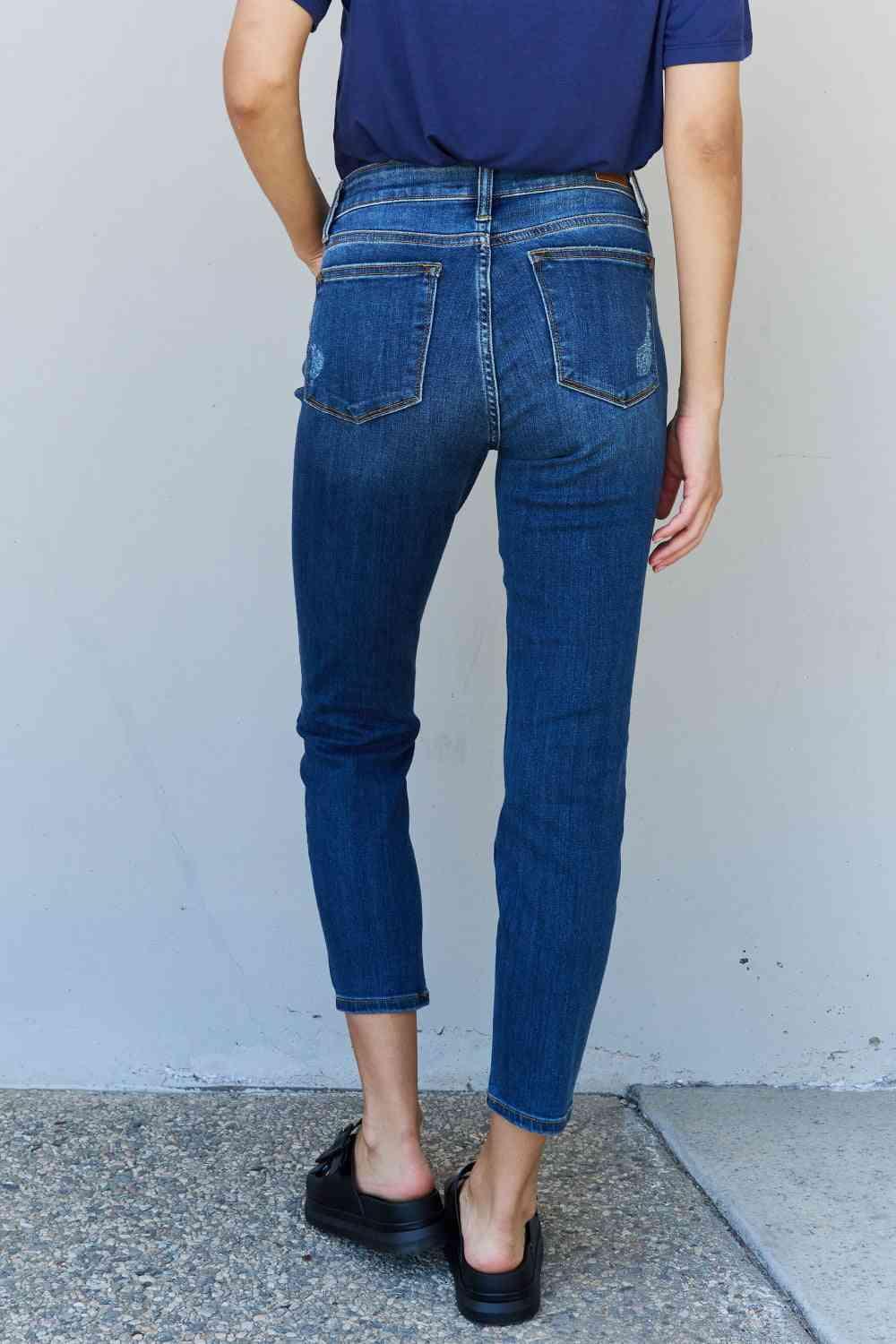 Judy Blue Aila Short Full Size Mid Rise Cropped Relax Fit Jeans - Immenzive