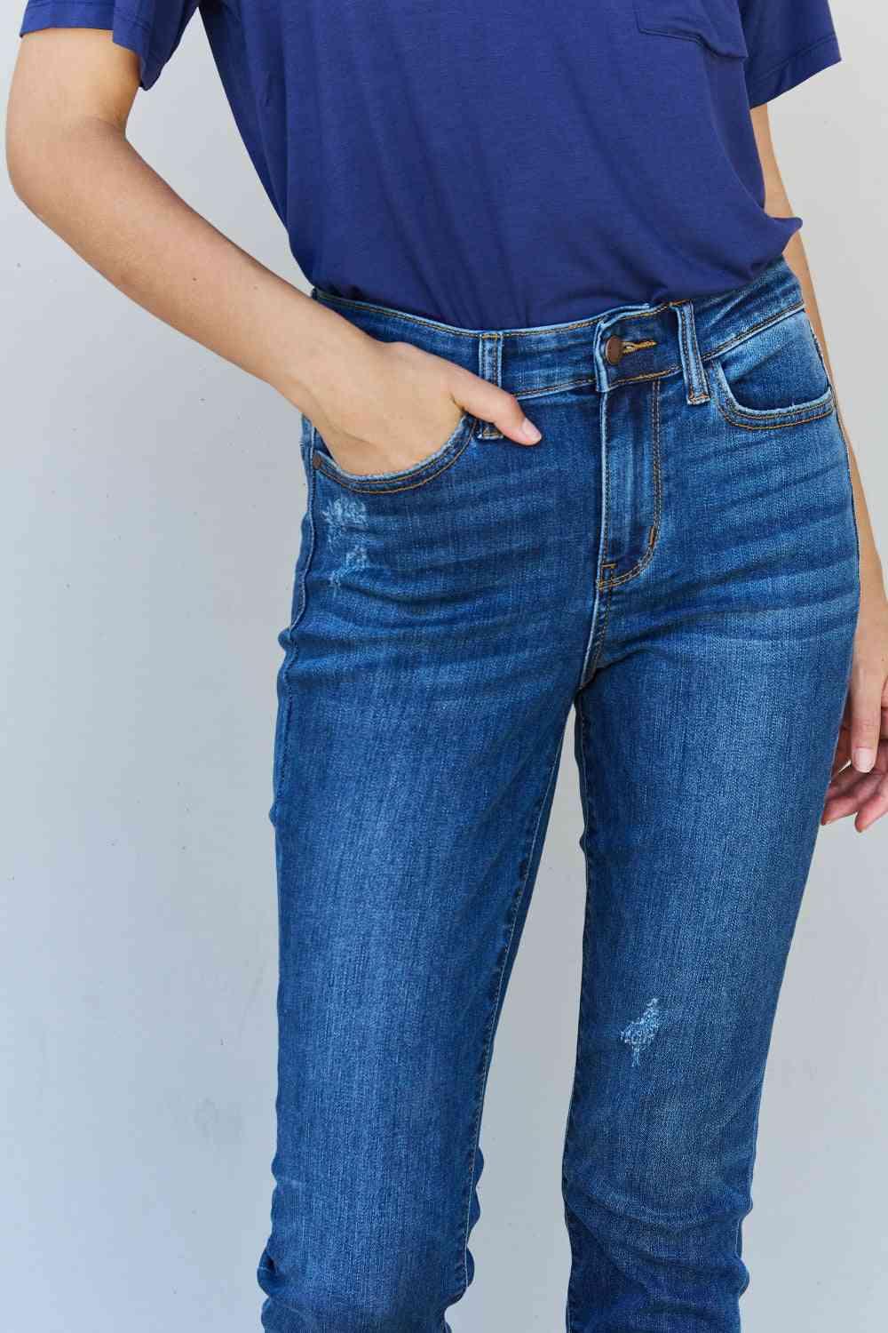 Judy Blue Aila Short Full Size Mid Rise Cropped Relax Fit Jeans - Immenzive