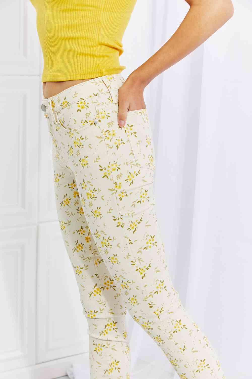 Judy Blue Full Size Golden Meadow Floral Skinny Jeans - Immenzive