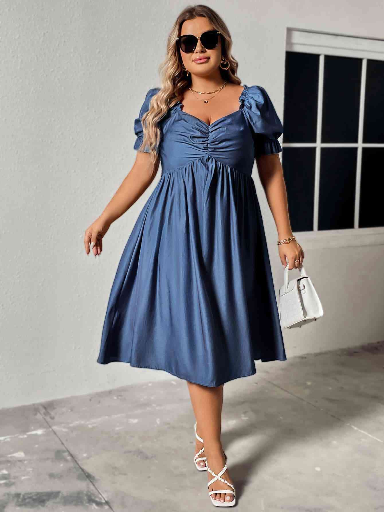 Plus Size Ruched Sweetheart Neck Dress - Immenzive