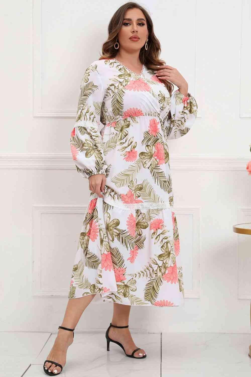 Plus Size Spliced Lace Surplice Balloon Sleeve Maxi Dress - Immenzive