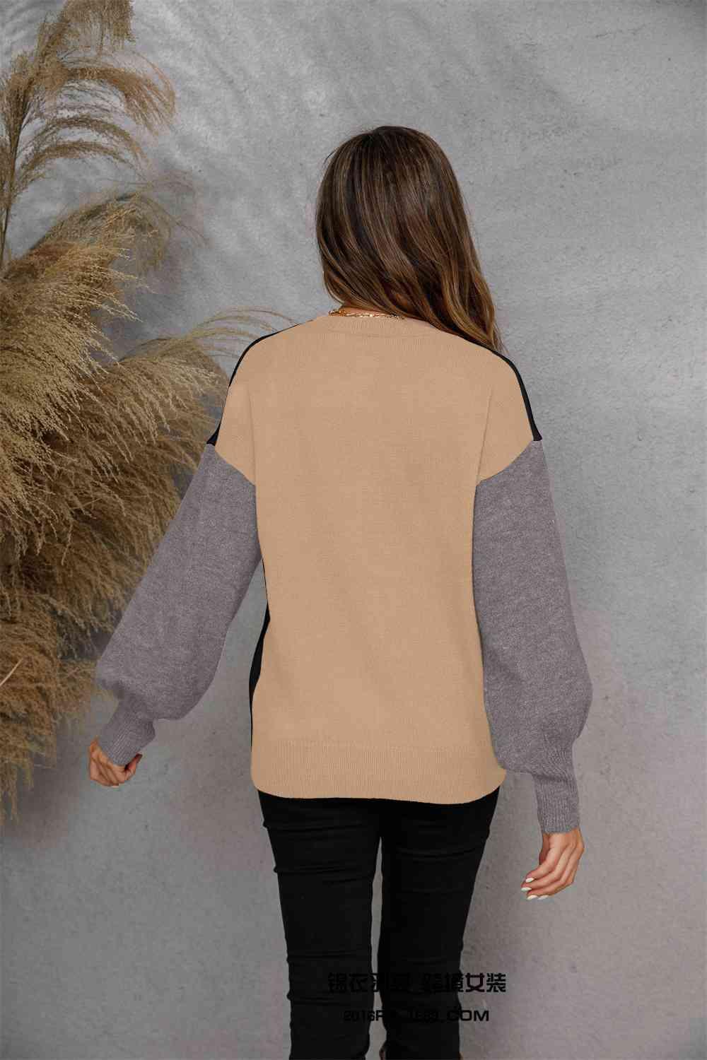Round Neck Buttoned Knit Top - Immenzive