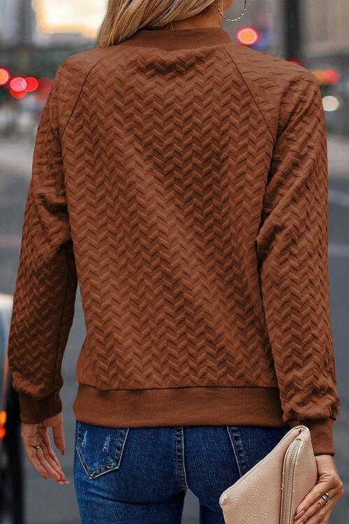 Texture Round Neck Long Sleeve Sweatshirt - Immenzive